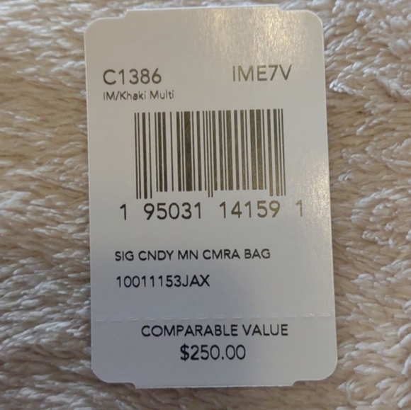 COACH 🇺🇲Mini Camera Bag in Signature Canvas with Candy Print💖 - Picture 6 of 12